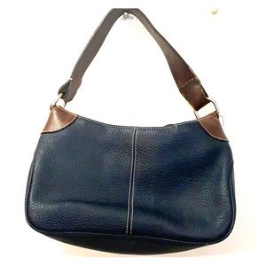 Free Shipping Dooney & Bourke Purse with wristlet.